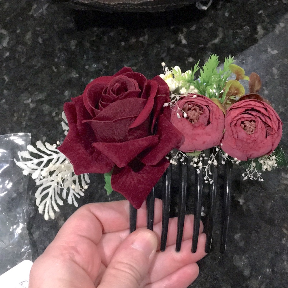 Fake flower hair clip